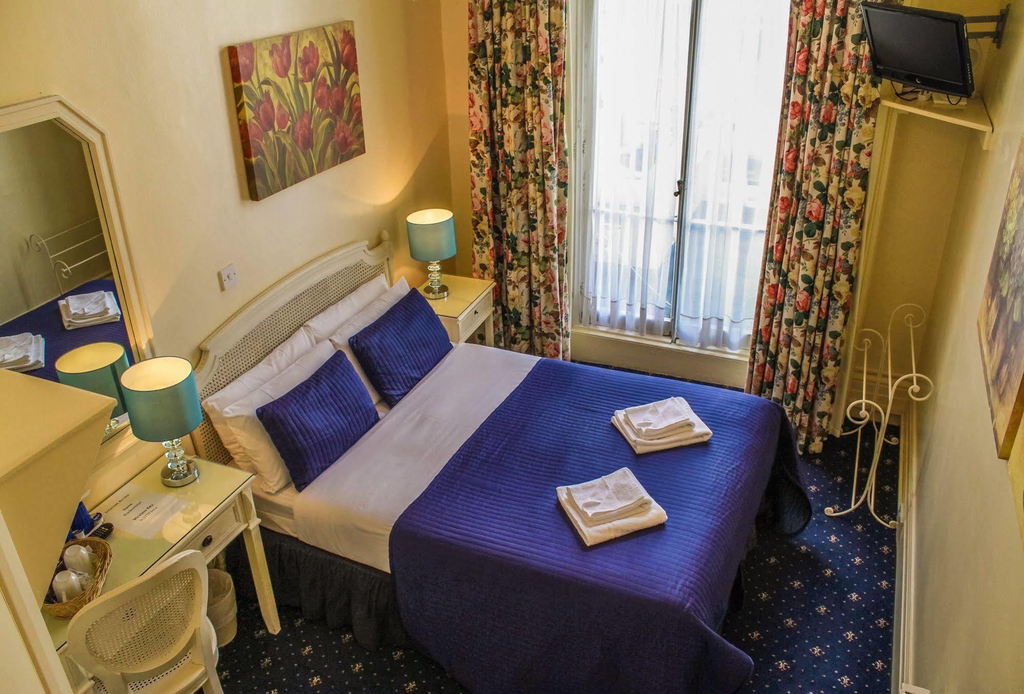 Blades Hotel Londra Dış mekan fotoğraf